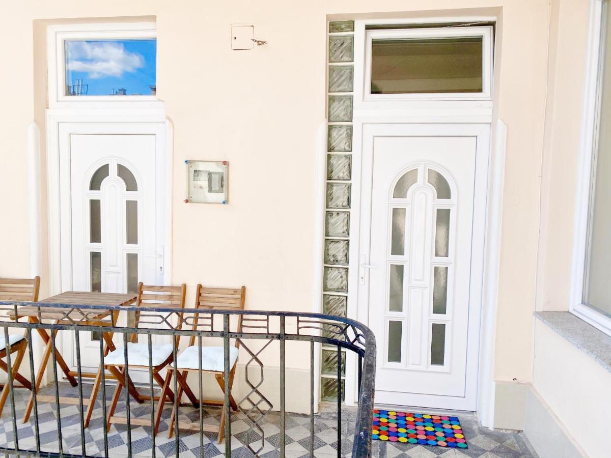 Luxury Apartment In The Centre Ac Parking Garden — Photos 1